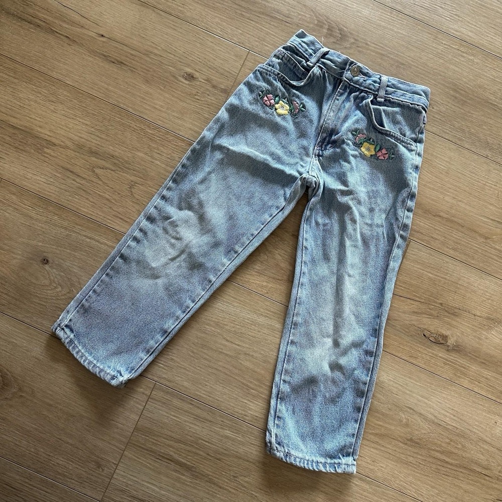 VTG Girls 5T Denim Jeans Embroidered Flowers Pink Yellow Light Wash 90's Maxim's